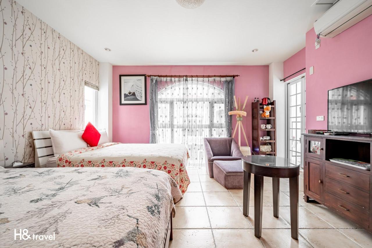 White Cotton Candy Homestay Hualien Eksteriør bilde