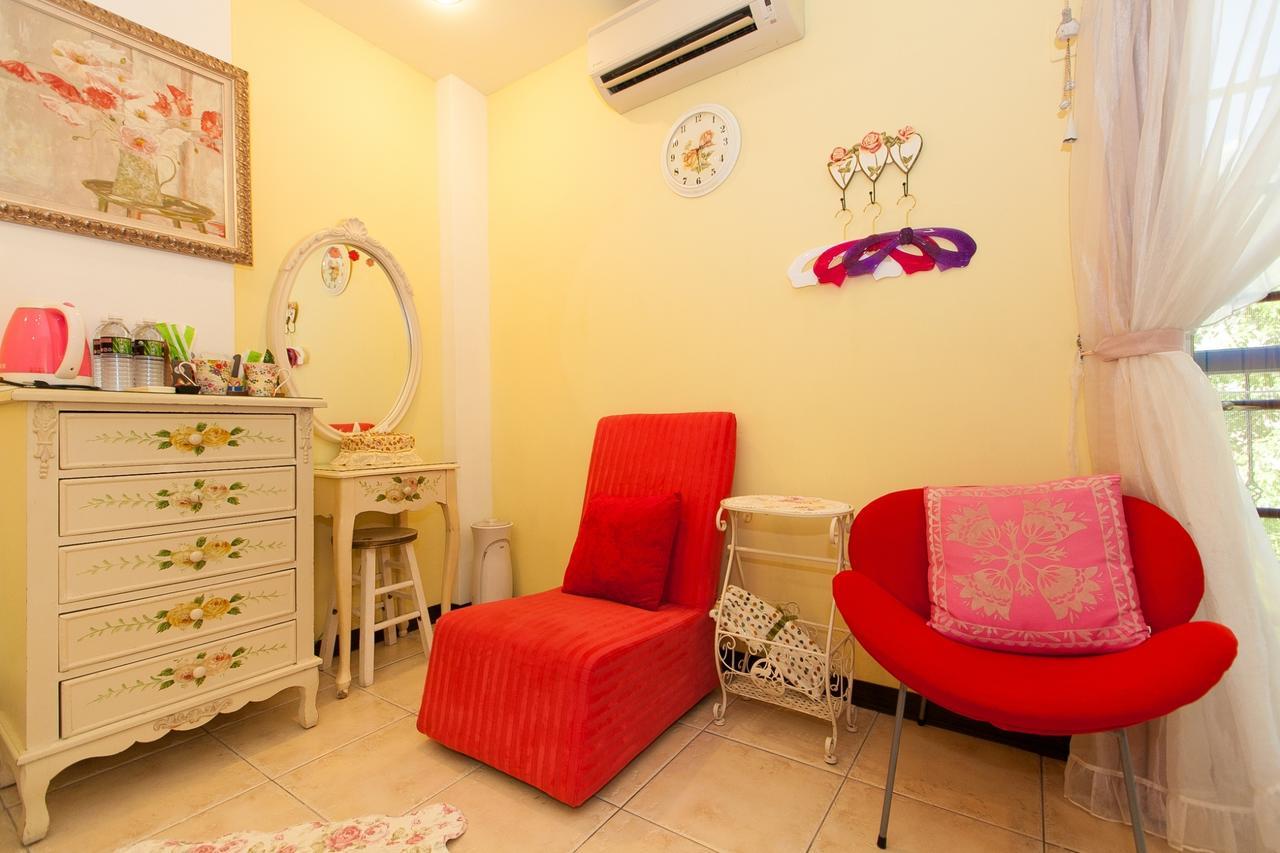 White Cotton Candy Homestay Hualien Eksteriør bilde