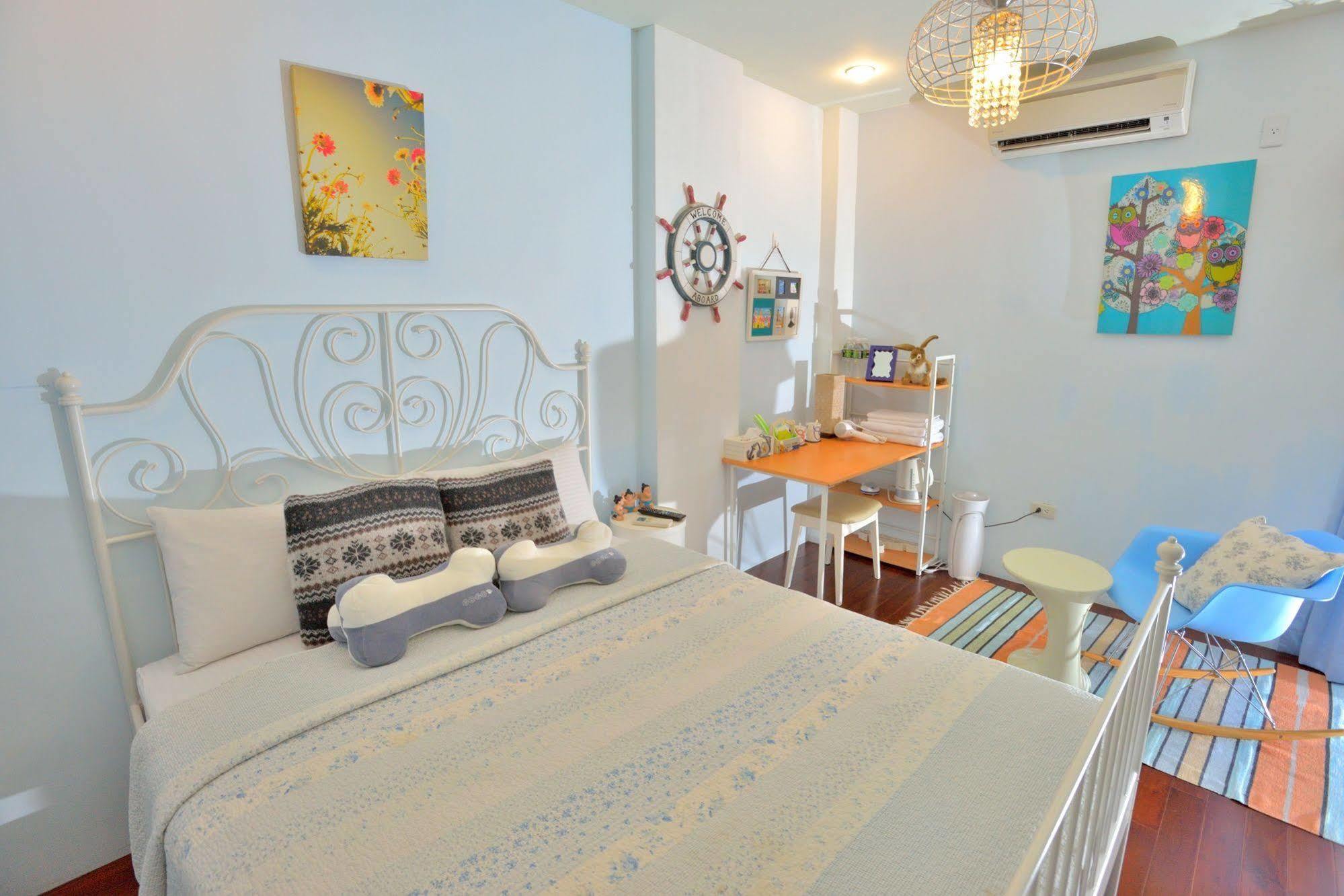 White Cotton Candy Homestay Hualien Eksteriør bilde